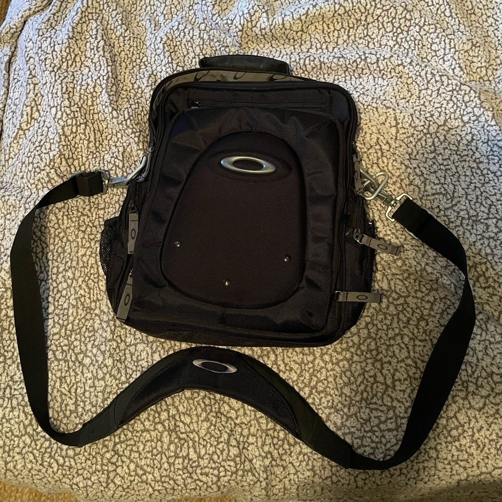 Vintage Oakley Vertical Computer Bag 3.0